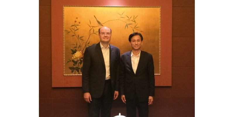 1328