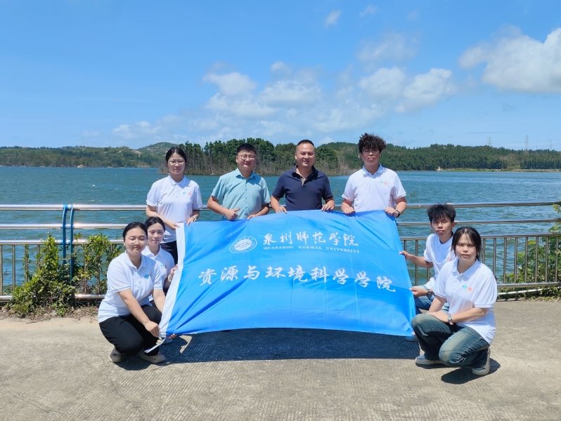 巡河净滩
